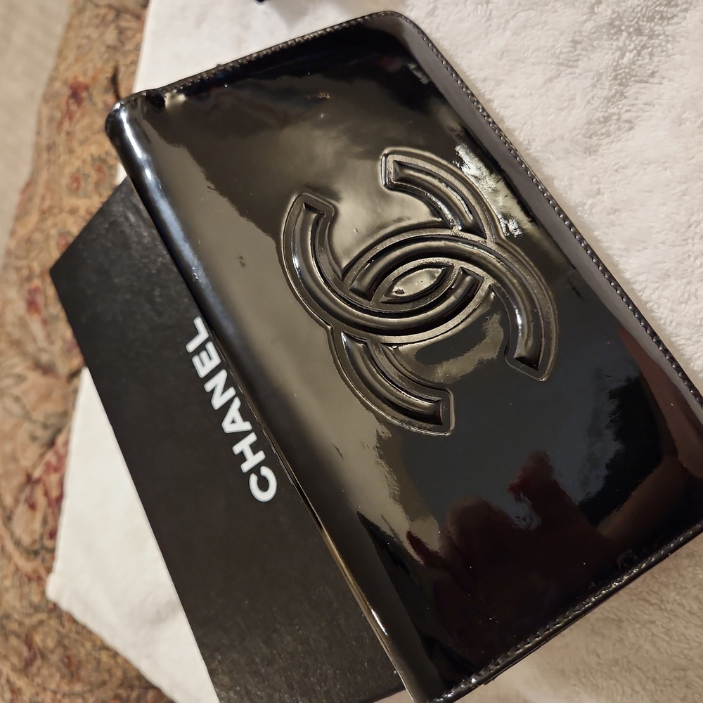CHANEL CAMILIA FLOWER WALLET